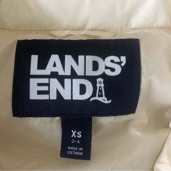 Lands’ End Puffer Vest - Picture 5 of 7